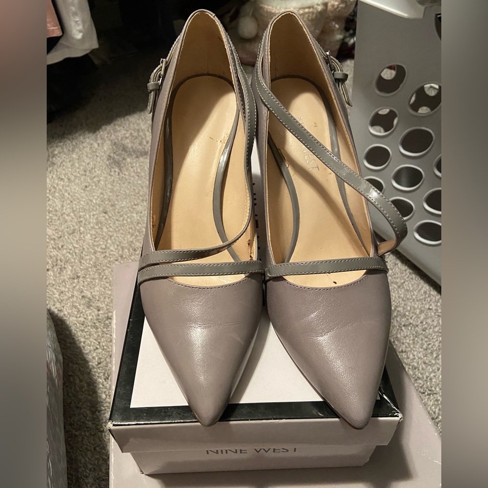 Ladies Nine West gray heels. Good condition from a smoke free home